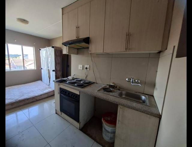 2 BEDROOM APARTMENT FOR SALE IN FLEURHOF